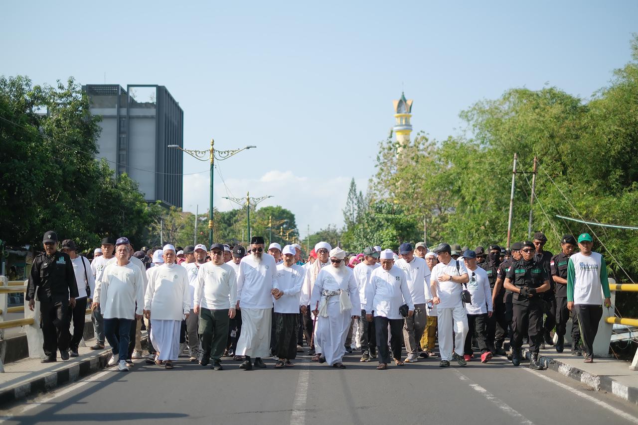 Jalan Sehat Hultah Madrasah NWDI ke 90, 5 Peserta Beruntung Raih Hadiah Umrah